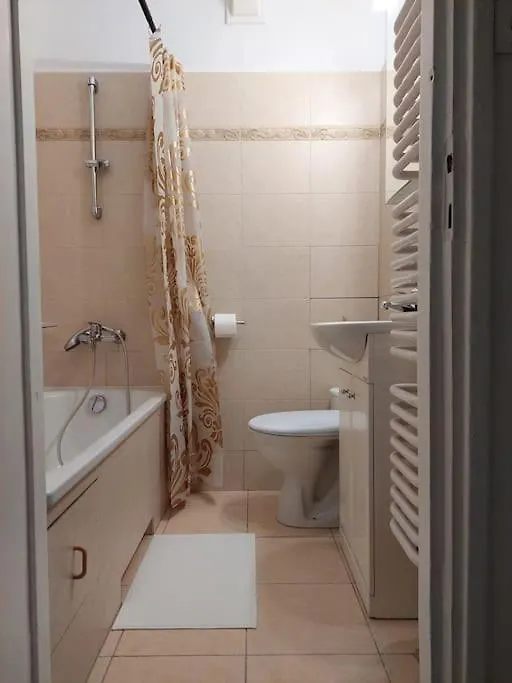 Klimatyczne Mieszkanie W Doskonalej Lokalizacji Apartment Warsaw Poland